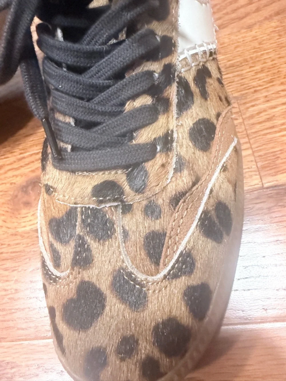 Dolce Vita Women’s Leopard Print Faux Fur Casual Sneakers - Brown/Black 8.5